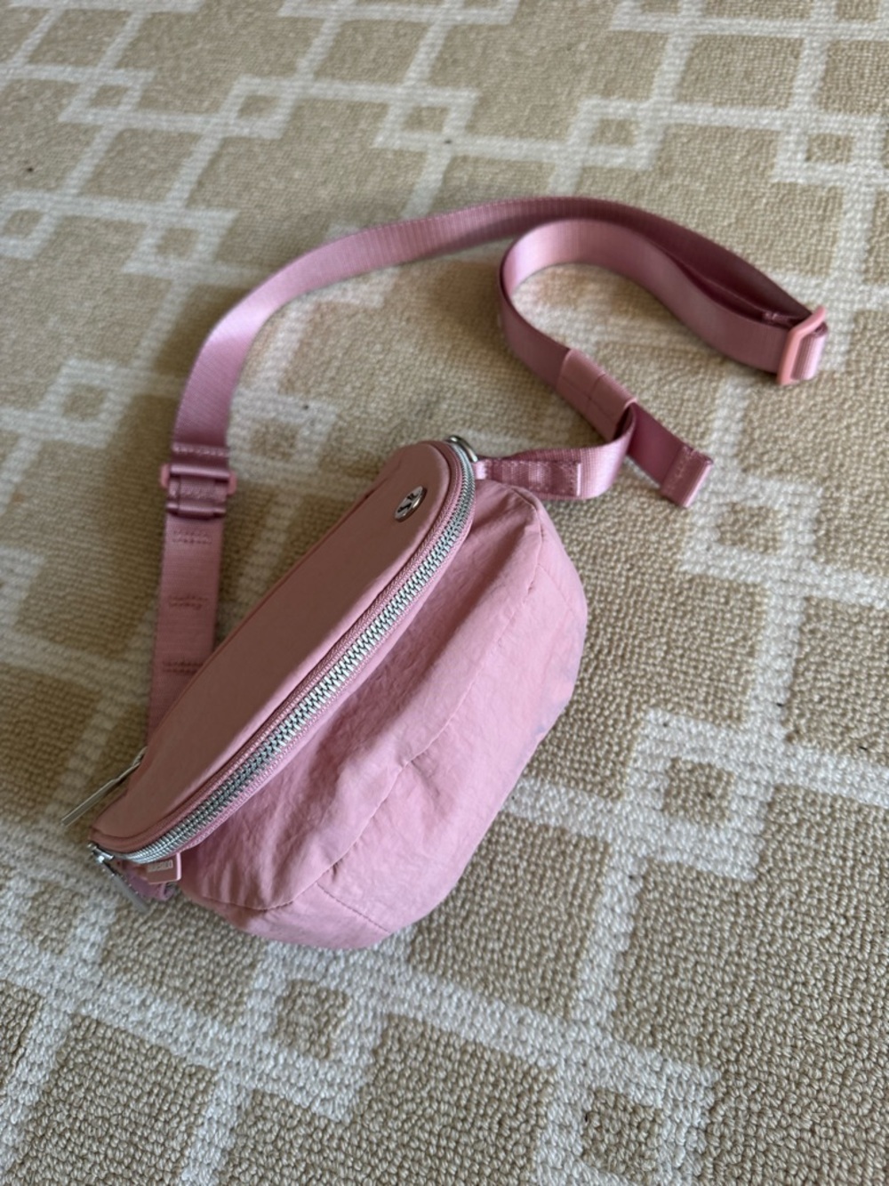 Lululemon All Night Festival Bag 5L Nylon Crossbody Travel Athleisure Pink O/S - Picture 11 of 17